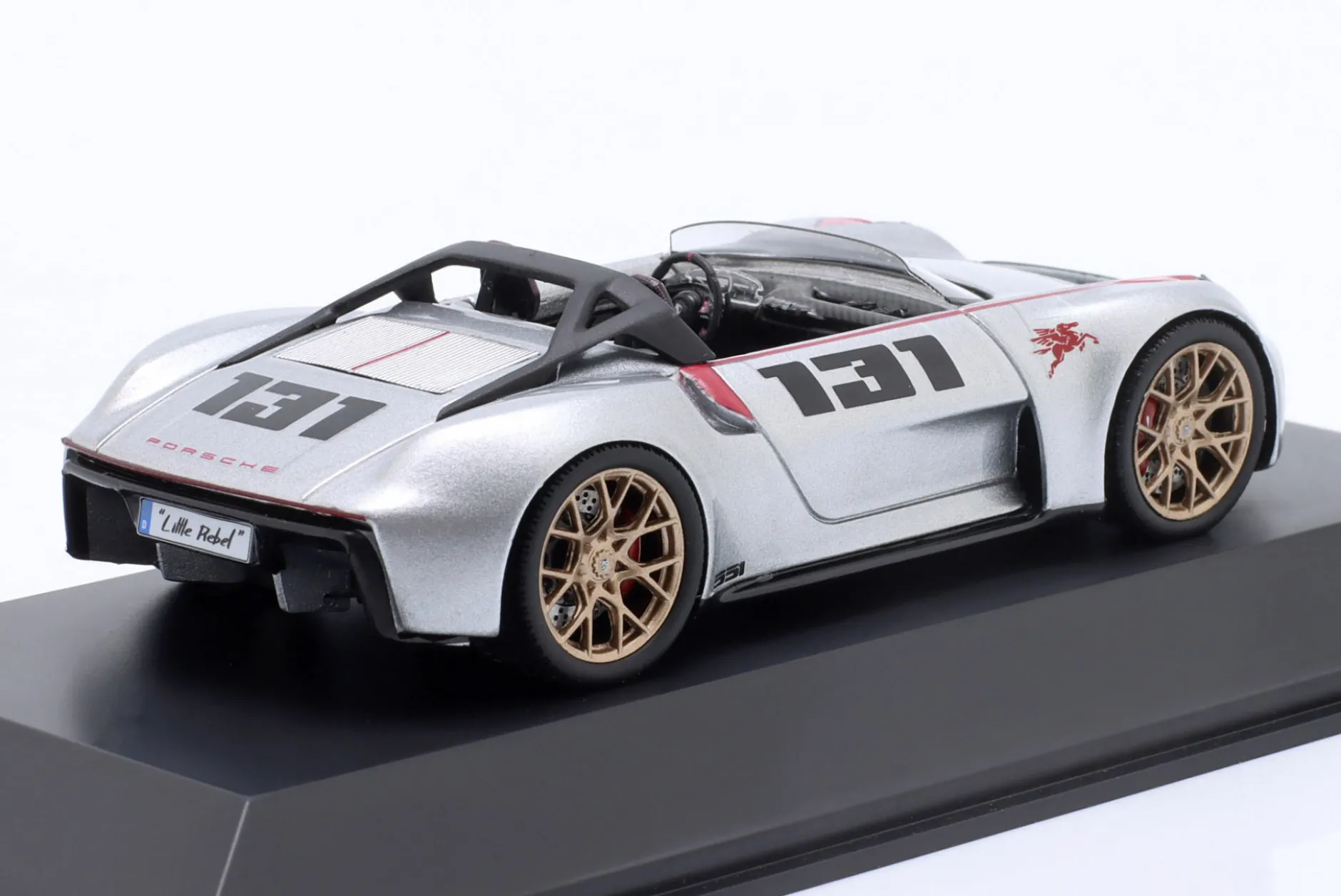 Porsche Vision Spyder Baujahr 2020 silber 1:43 Spark