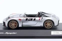Porsche Vision Spyder Baujahr 2020 silber 1:43 Spark