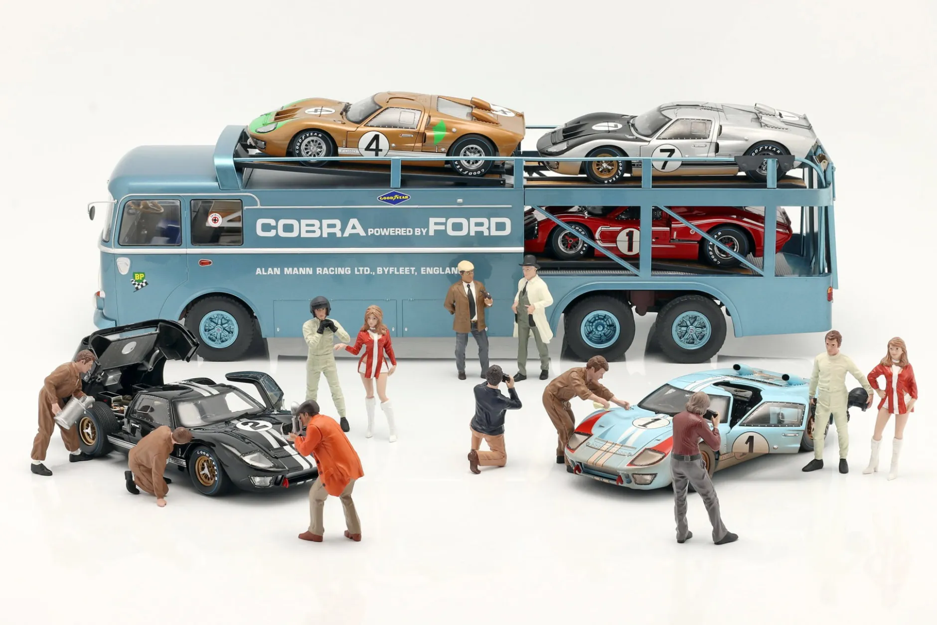 Race Day Serie 1 Figur #1 Rennfahrer 60er Jahre 1:18 American Diorama