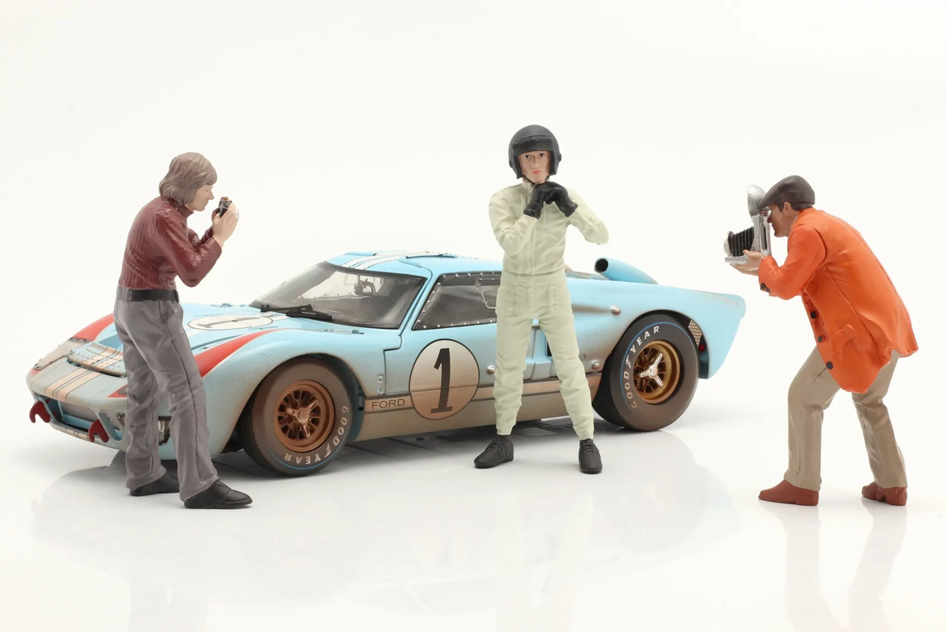 Race Day Serie 1 Figur #1 Rennfahrer 60er Jahre 1:18 American Diorama