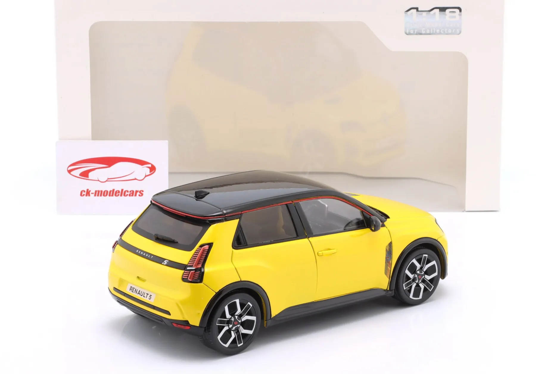 Renault 5 E-Tech Baujahr 2024 pop gelb 1:18 Solido