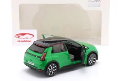 Renault 5 E-Tech Baujahr 2024 popgrün 1:18 Solido