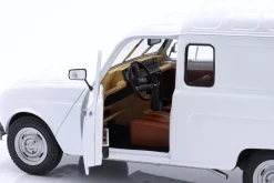 Renault 4LF4 Baujahr 1975 weiß 1:18 Solido