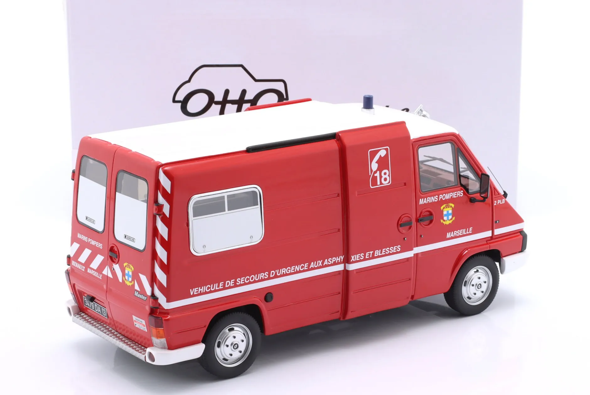 Renault Master T30 VSAB Feuerwehr Marseille 1980 rot 1:18 OttOmobile