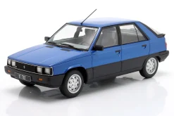 Renault 11 TXE Baujahr 1985 blau metallic 1:18 ModelCar Group