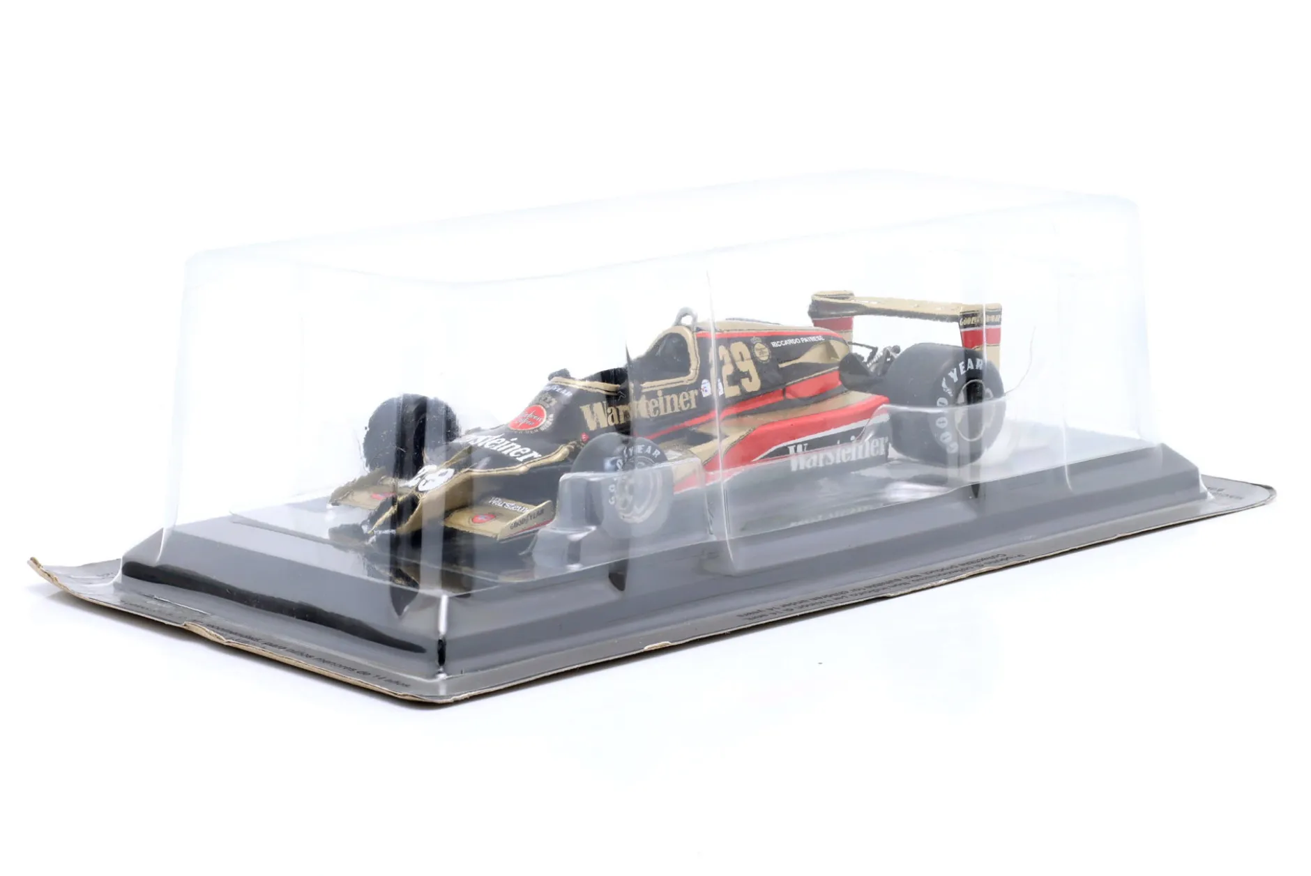 Riccardo Patrese Arrows A1 #29 Formel 1 1979 1:24 Premium Collectibles