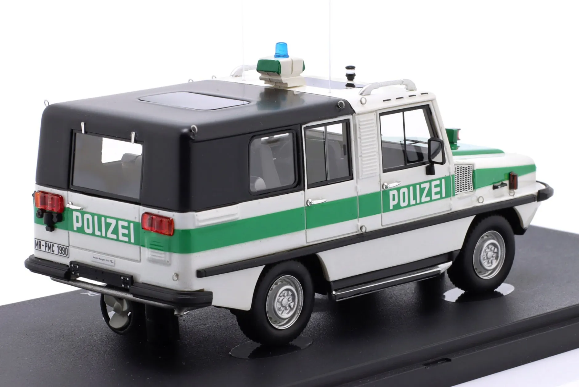 RMA Amphi Ranger 2800 SR Polizei 1985 weiß / grün 1:43 AutoCult