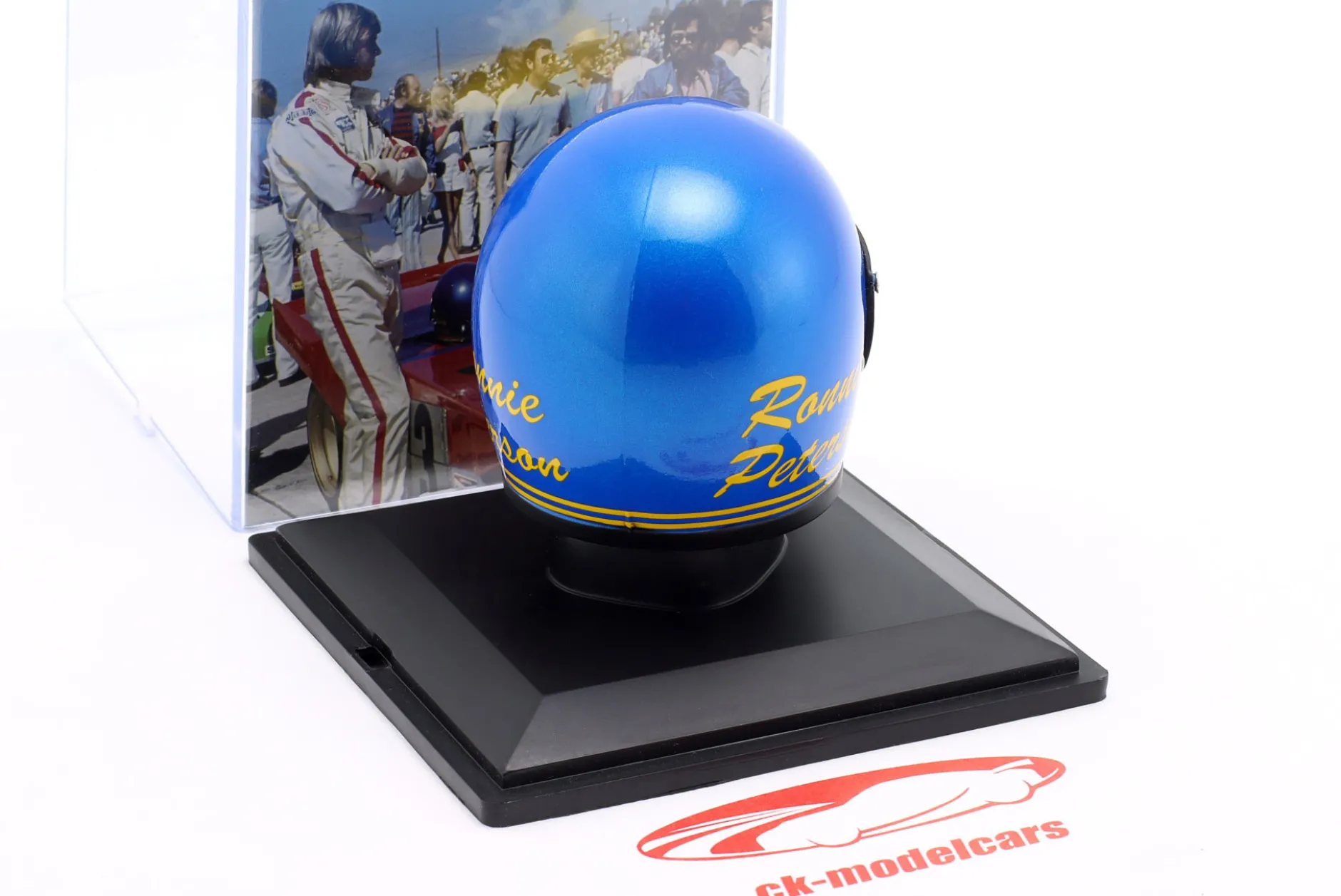 Ronnie Peterson #3 Sieger 1000km Nürburgring 1972 Helm 1:5 Spark Editions