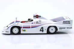 Set: Porsche 936 Martini #4 Sieger 24h LeMans 1977 mit Fahrerfigur weißer Helm 1:18 WERK83