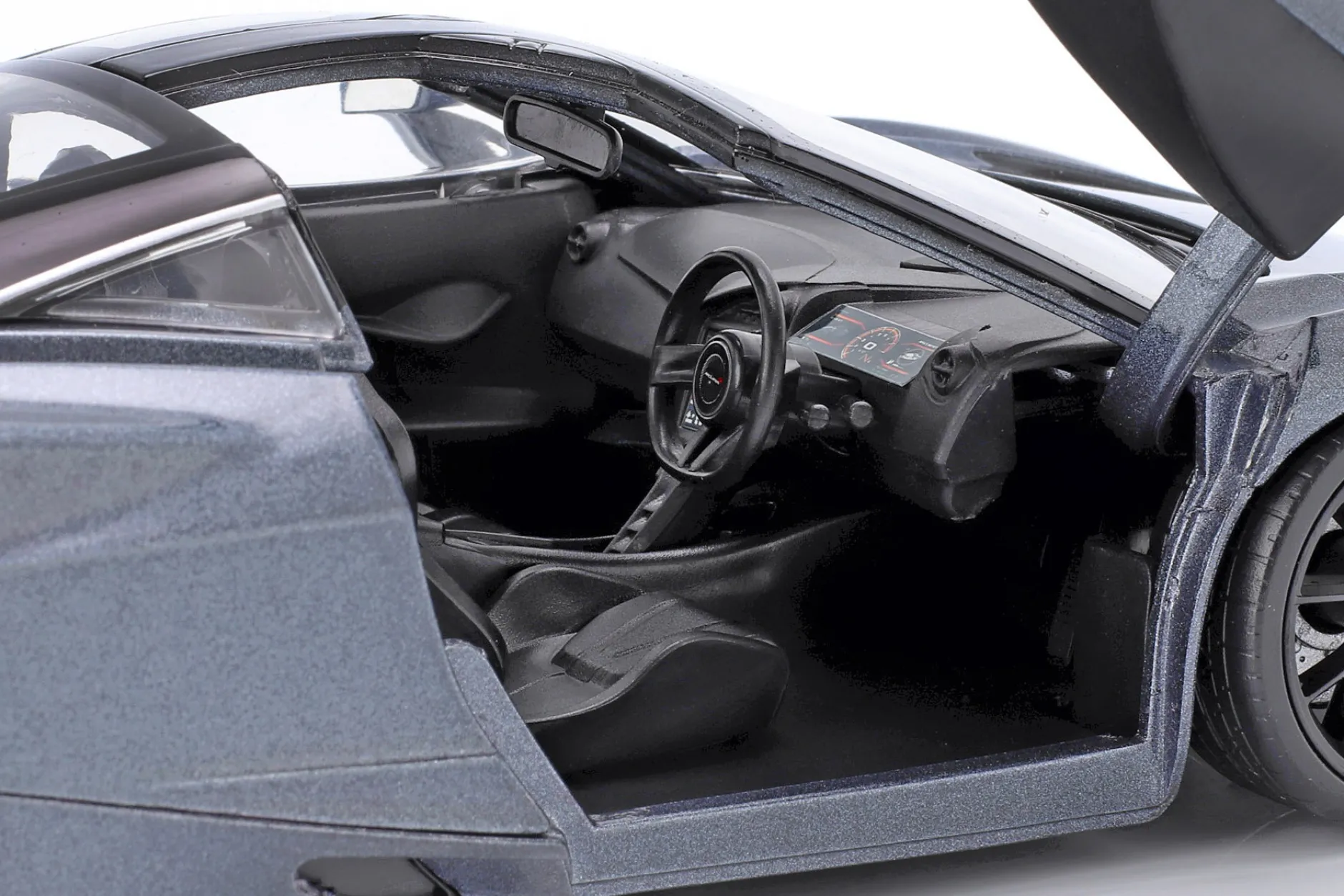 Shaw's McLaren 720S Film Fast & Furious Hobbs & Shaw (2019) grau metallic 1:24 Jada Toys