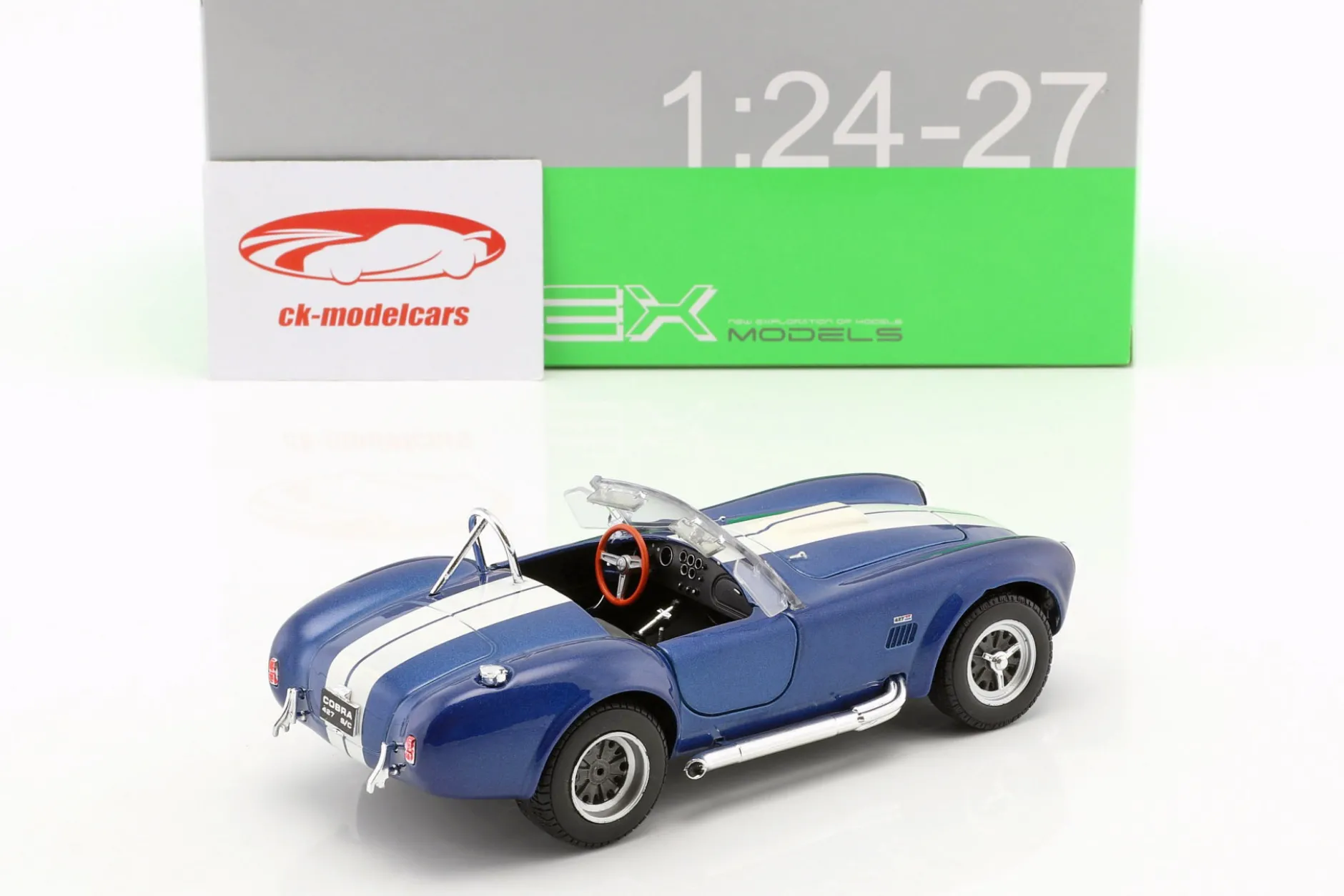 Shelby Cobra SC 427 Baujahr 1965 blau / weiß 1:24 Welly