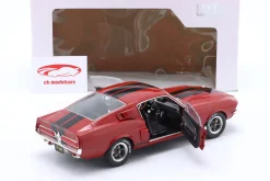 Shelby GT500 Baujahr 1967 rot mit schwarzen Streifen 1:18 Solido