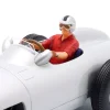 Sitzende Rennfahrerfigur mit rotem Hemd 1:18 FigurenManufaktur