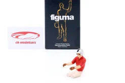 Sitzende Rennfahrerfigur mit rotem Hemd 1:18 FigurenManufaktur