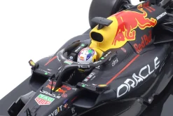 S. Perez Red Bull Racing RB18 #11 Formel 1 2022 1:24 Bburago