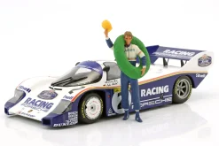 Stefan Bellof Fahrerfigur mit Siegerkranz 1:18 FigurenManufaktur