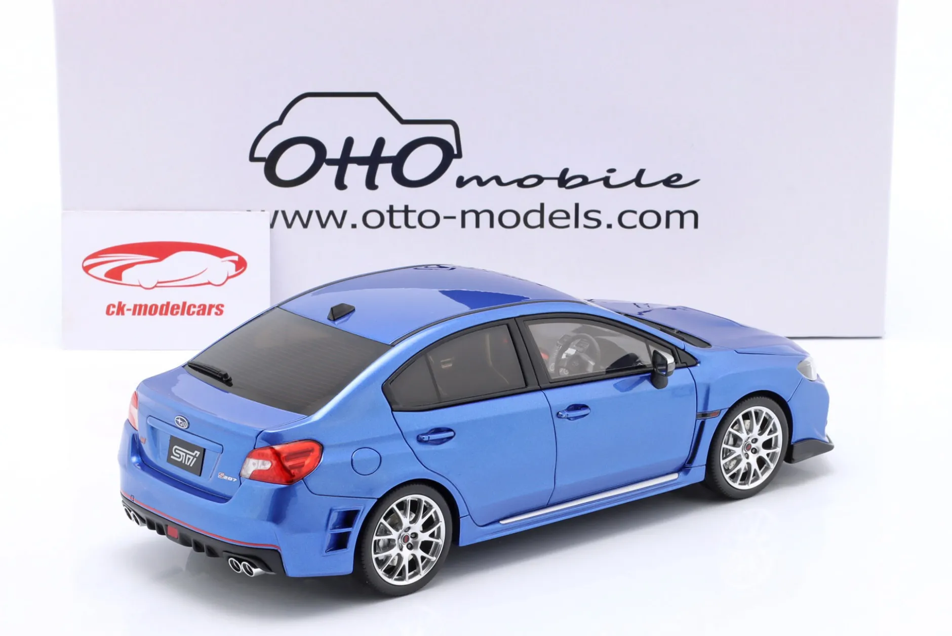 Subaru WRX Sti S207 Baujahr 2015 blau metallic 1:18 OttOmobile
