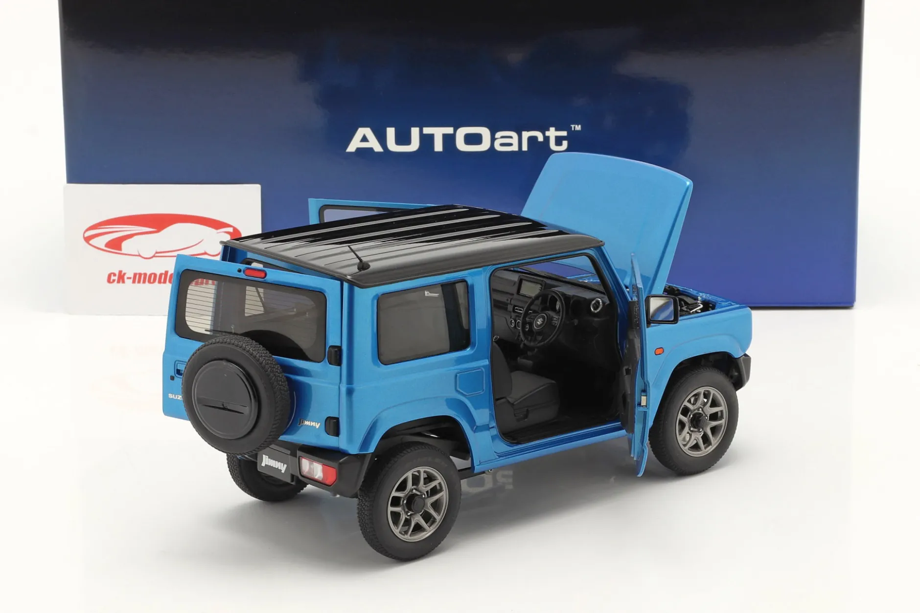 Suzuki Jimny (JB64) RHD Baujahr 2018 blau metallic / schwarz 1:18 AUTOart