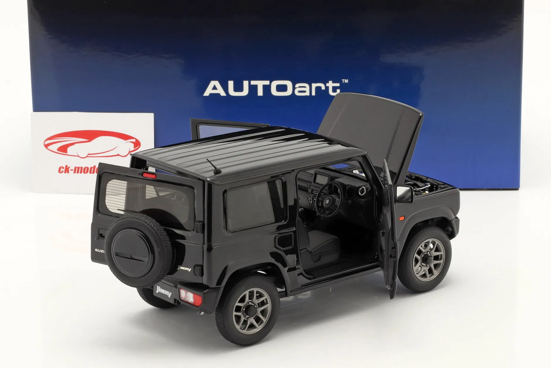 Suzuki Jimny (JB64) RHD Baujahr 2018 schwarz 1:18 AUTOart