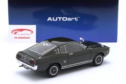 Toyota Celica Liftback 2000GT (RA25) 1973 mossgrün 1:18 AUTOart