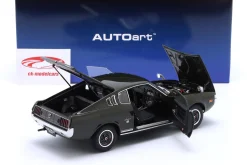 Toyota Celica Liftback 2000GT (RA25) 1973 mossgrün 1:18 AUTOart