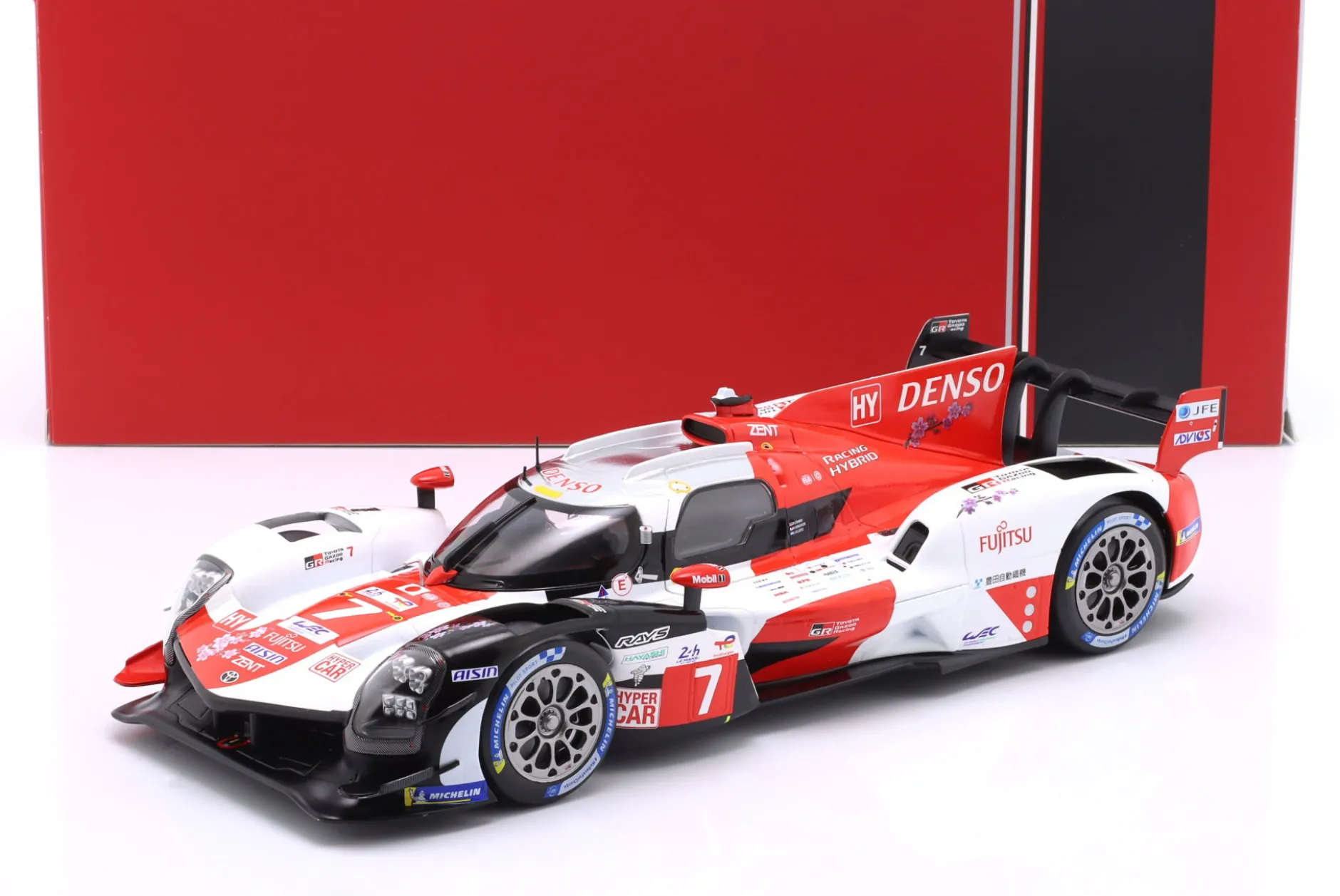 Toyota GR010 Hybrid #7 24h LeMans 2023 Conway, Kobayashi, Lopez 1:18 Ixo