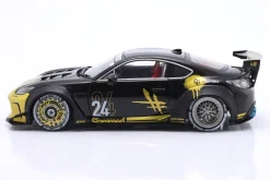 Toyota GR86 LBWK Body Kit 2024 schwarz / gold 1:18 Solido