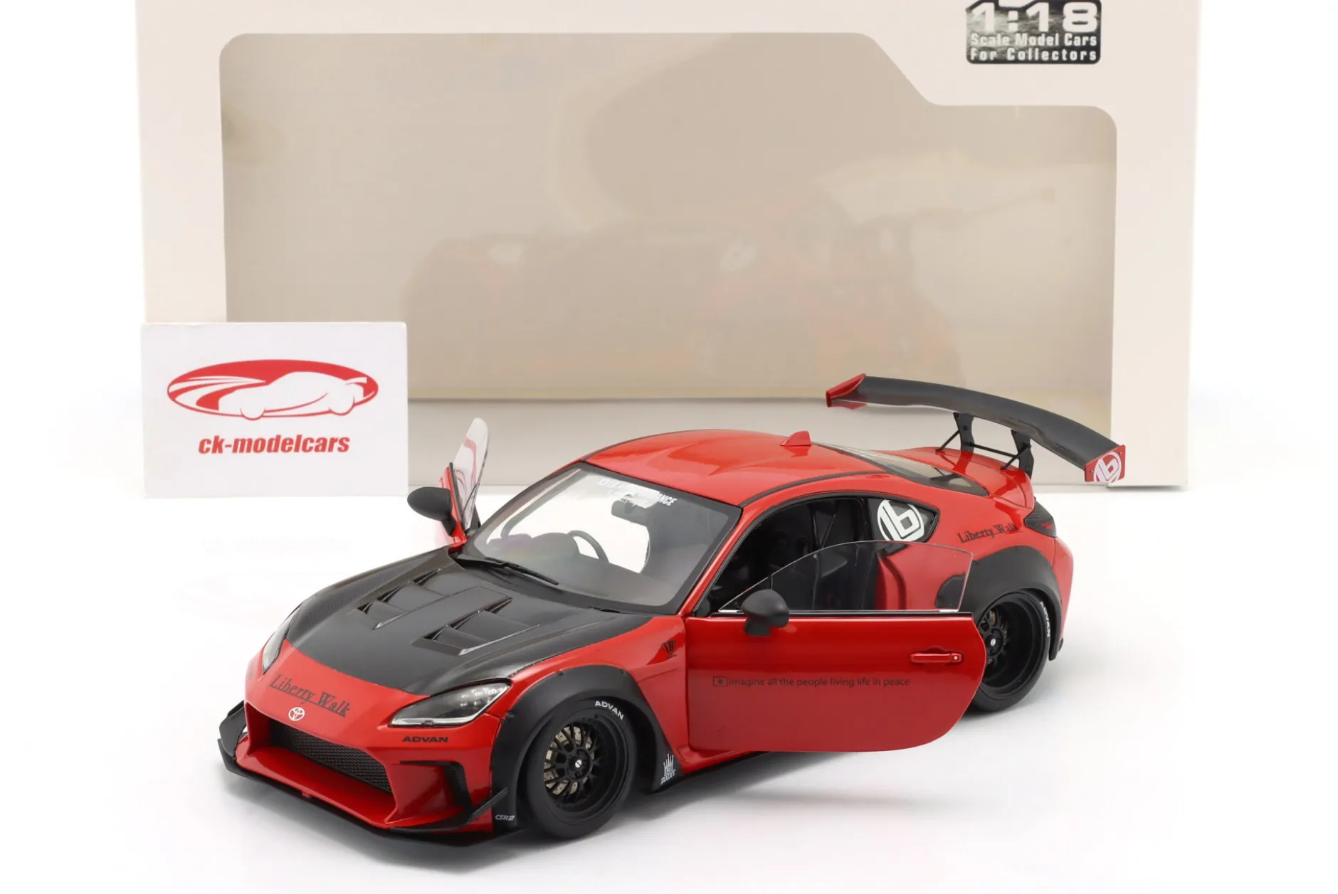 Toyota GR86 Liberty Walk Body Kit 2024 rot 1:18 Solido
