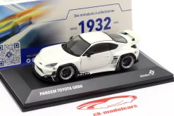 Toyota GR86 Pandem Rocket Bunny weiß 1:43 Solido