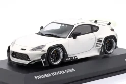 Toyota GR86 Pandem Rocket Bunny weiß 1:43 Solido