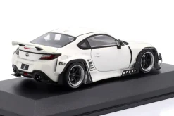 Toyota GR86 Pandem Rocket Bunny weiß 1:43 Solido
