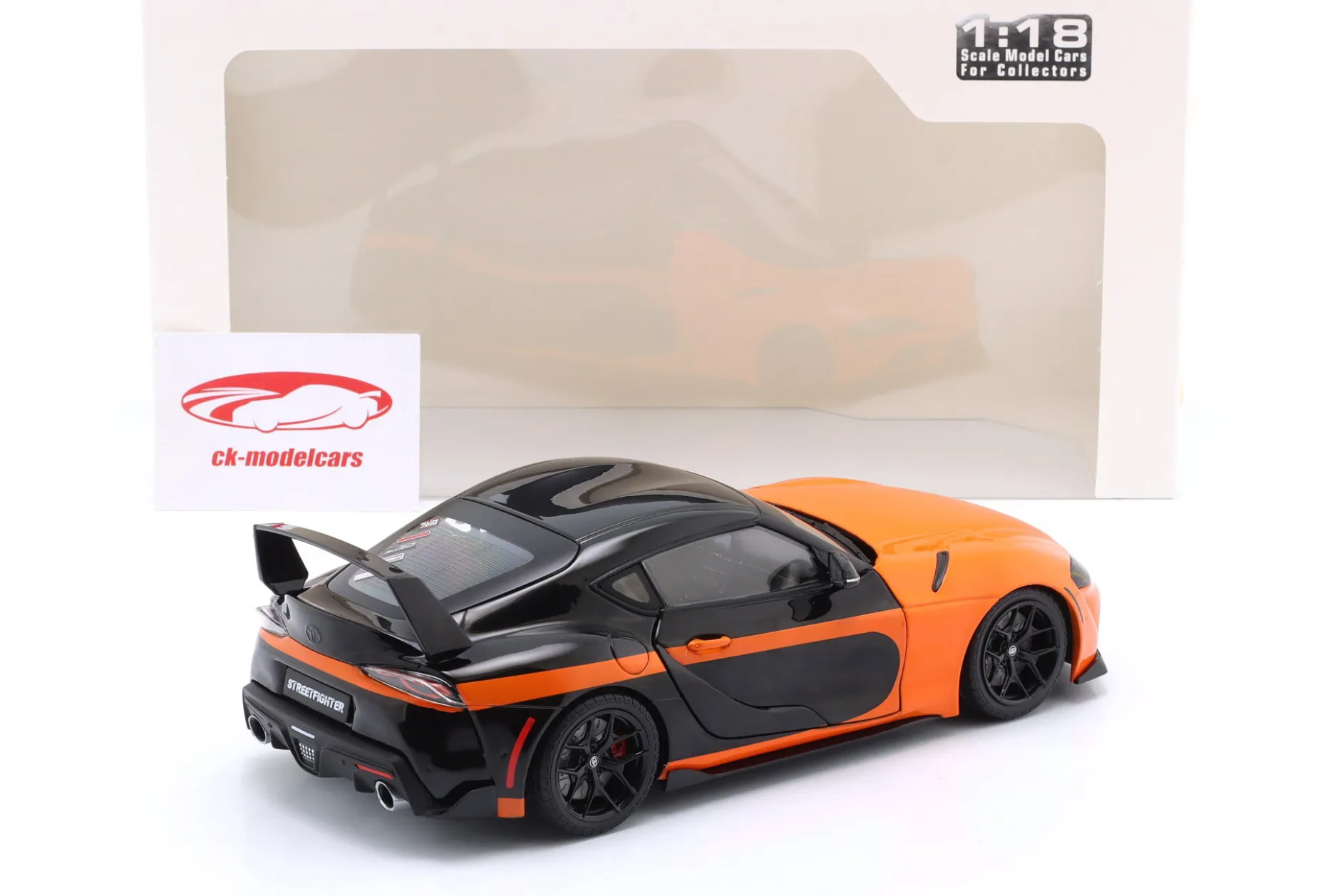 Toyota GR Supra Streetfighter Baujahr 2024 orange / schwarz 1:18 Solido