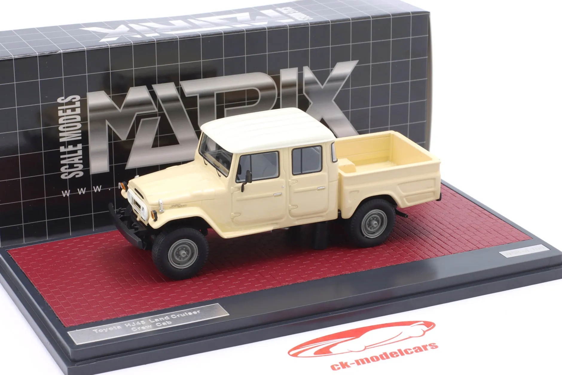 Toyota HJ45 Land Cruiser Crew Cab Pick-Up 1979 beige 1:43 Matrix
