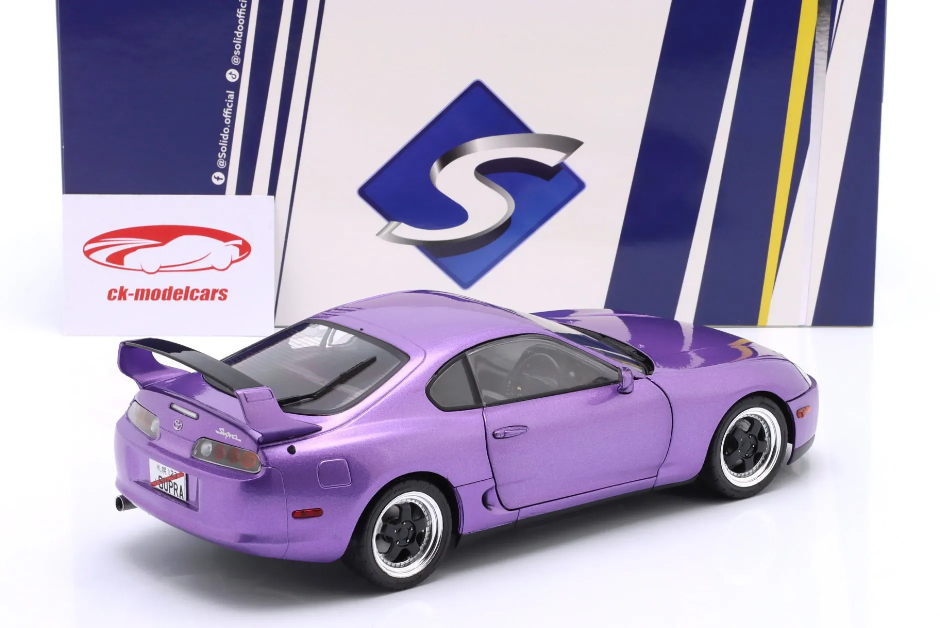 Toyota Supra Mk IV (A80) Baujahr 1993 lila metallic 1:18 Solido