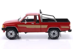Toyota Truck Xtra Cab 4x4 Baujahr 1985 rot 1:18 KK-Scale