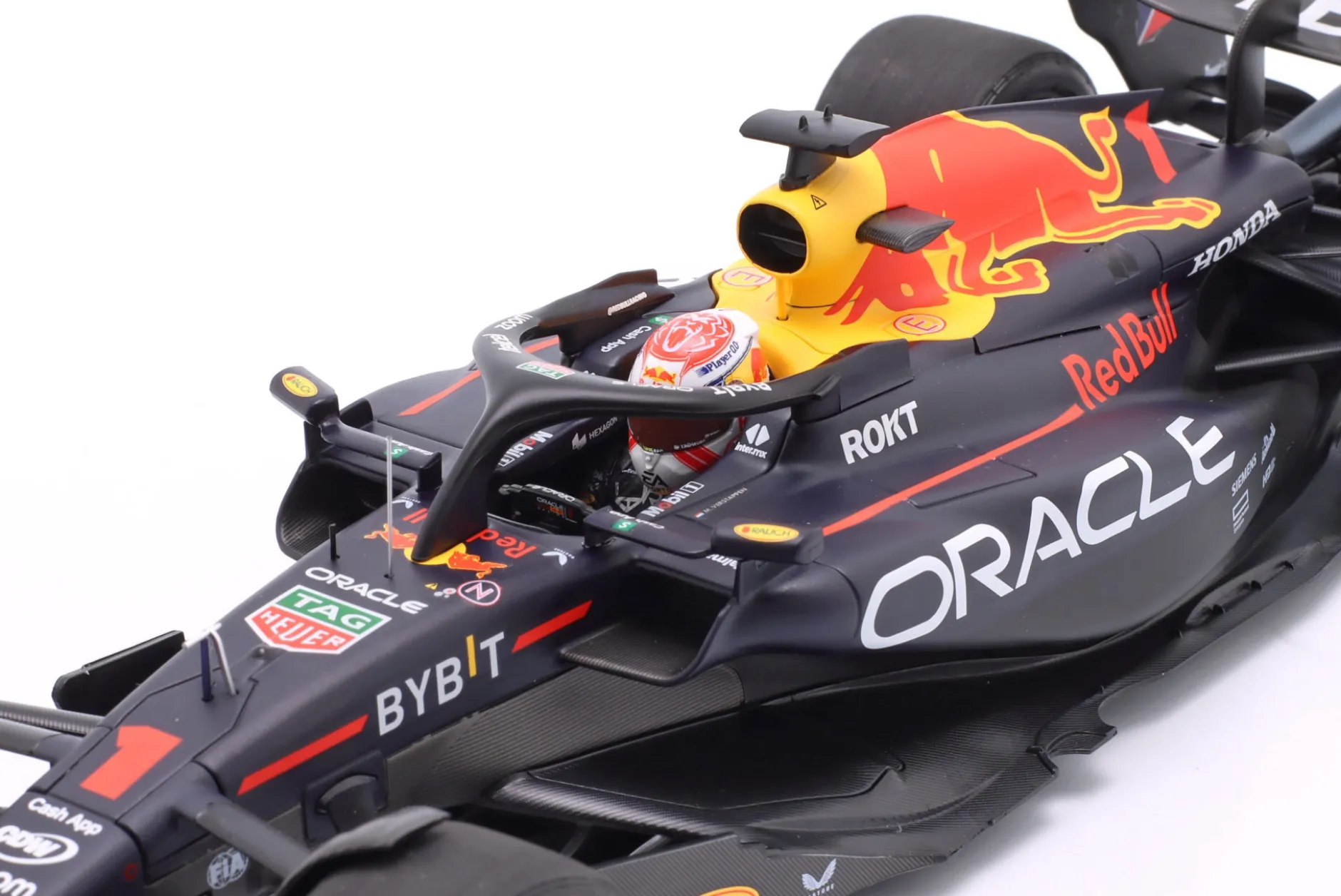Verstappen Red Bull RB19 #1 Sieger Bahrain GP Formel 1 Weltmeister 2023 1:18 Minichamps
