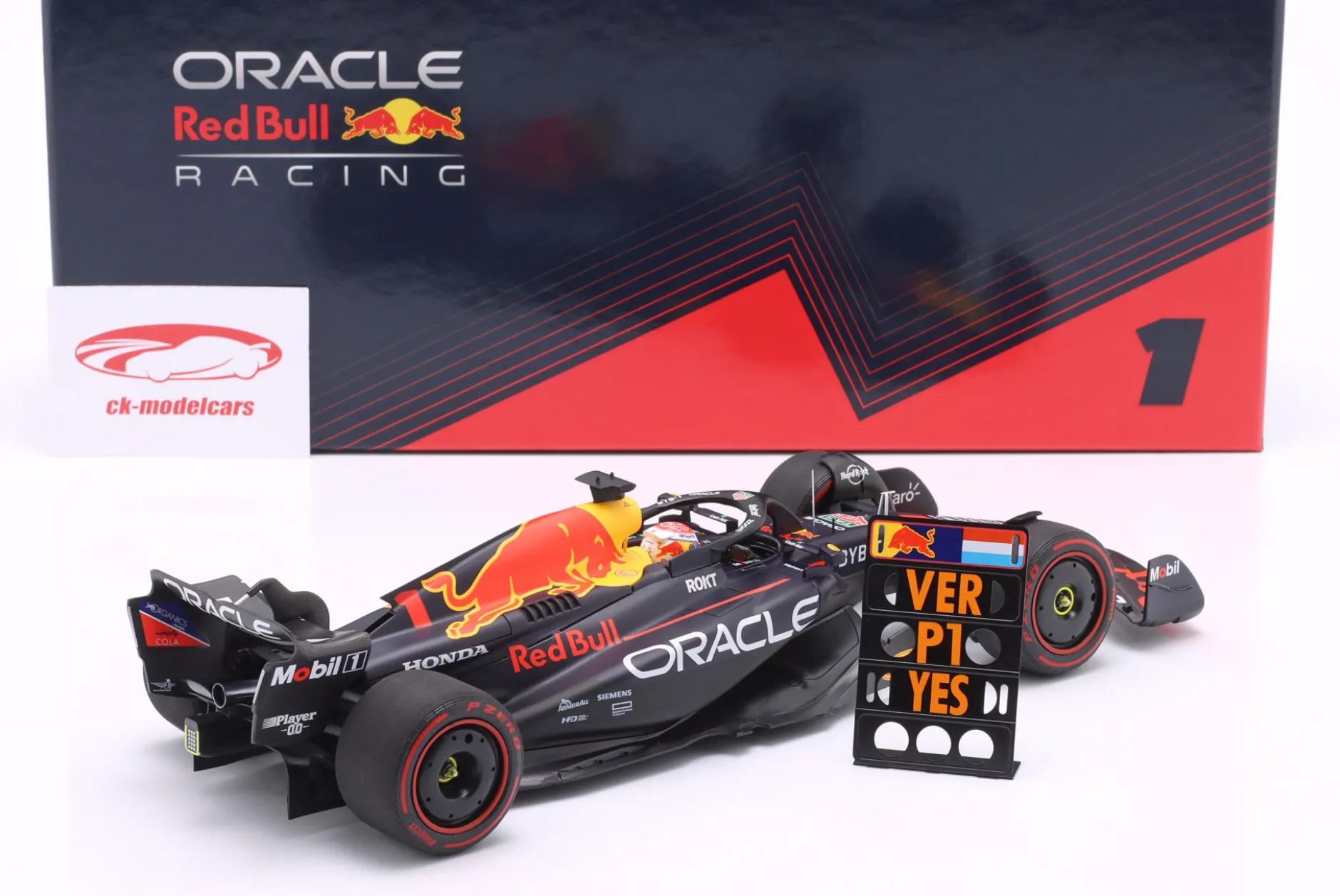 Verstappen Red Bull RB19 #1 Sieger Bahrain GP Formel 1 Weltmeister 2023 1:18 Minichamps