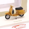 Vespa 50 R Baujahr 1969 gelb 1:18 Norev
