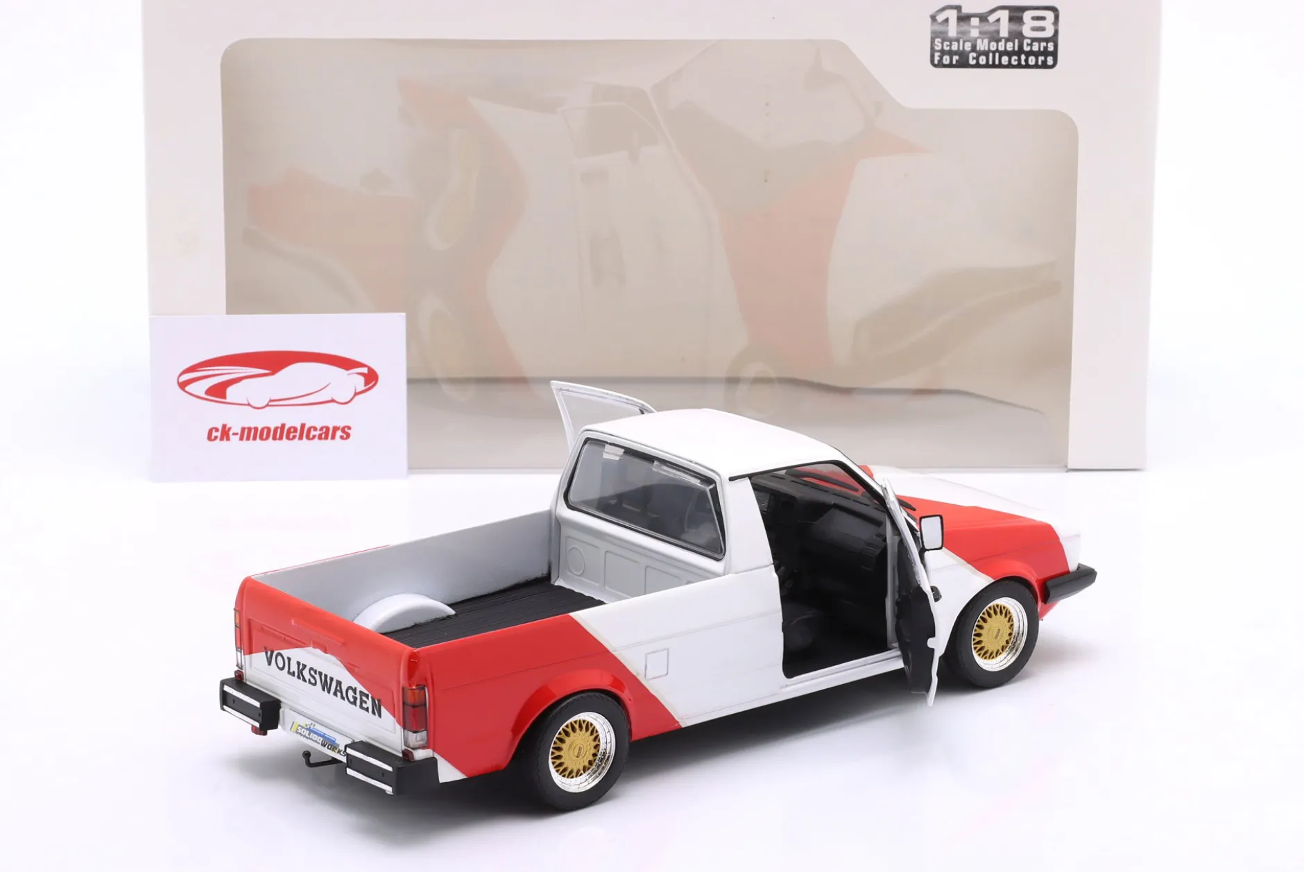 Volkswagen VW Caddy Mk1 Red Cowboy Racing Tribute 1982 rot / weiß 1:18 Solido