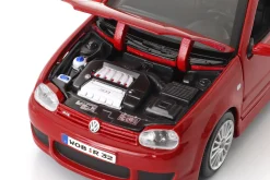Volkswagen VW Golf IV R32 rot 1:24 Maisto