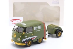Volkswagen VW Kool Kombi Army Fighter 2023 oliv mit Dekor 1:18 Solido