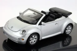 Volkswagen VW New Beetle Cabriolet (Typ 9C) reflexsilber metallic 1:43 AutoArt