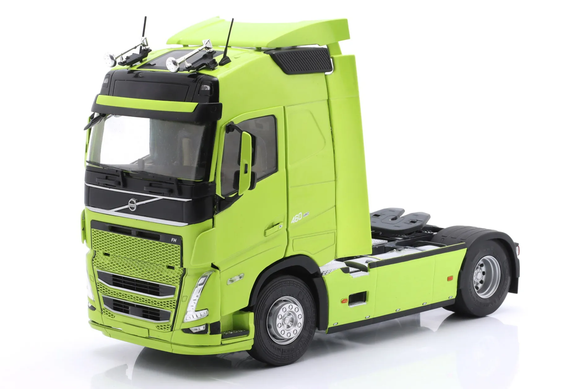 Volvo FH Globetrotter XL Sattelzugmaschine 2023 neongrün 1:24 Solido
