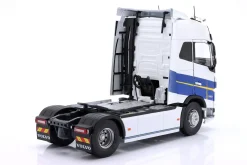 Volvo FH16 Globetrotter XL Sattelzugmaschine Göteborg Edition 2019 weiß 1:24 Solido