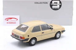 Volvo 343 GLS Baujahr 1982 beige 1:18 Triple9