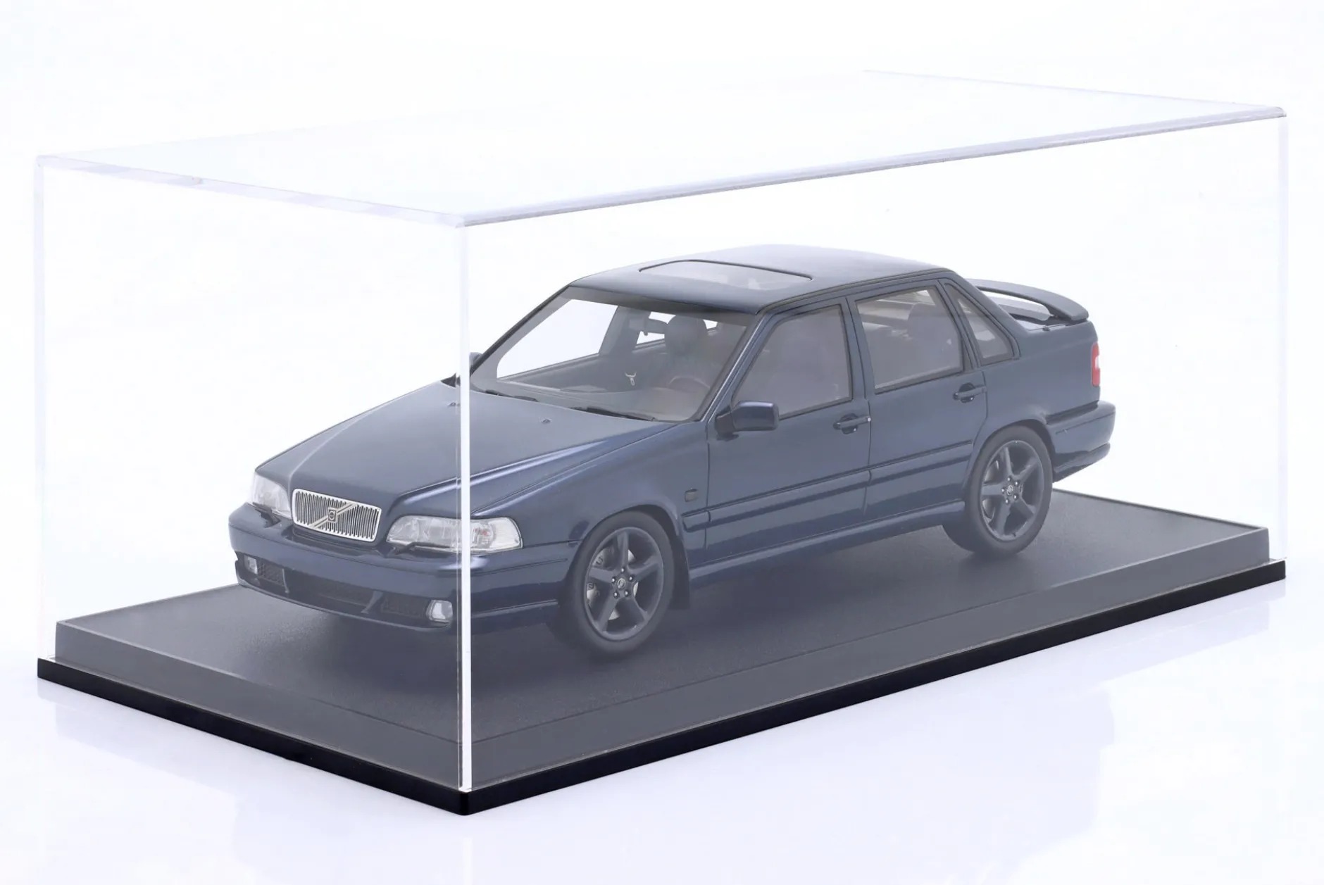 Volvo S70R Baujahr 1998 dunkelblau metallic 1:18 Radscale Models