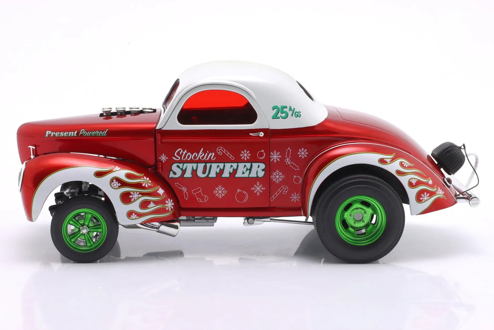 Willys Gasser Stockin Stuffer Baujahr 1940 rot / weiß 1:18 GMP