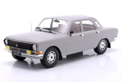 Wolga M24-10 Baujahr 1985 hellgrau 1:18 ModelCar Group