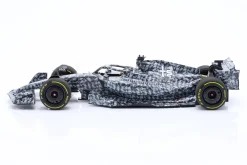 Zhou Guanyu Alfa Romeo C42 Formel 1 Test Barcelona 2022 1:18 Minichamps